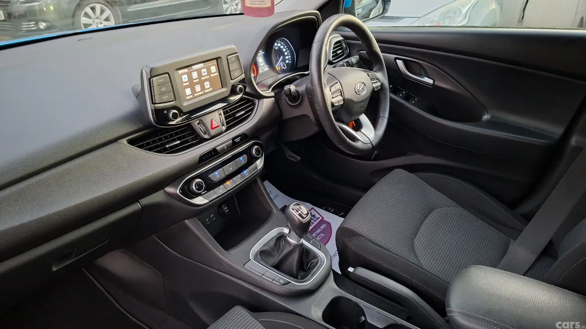 Hyundai i30 Hatchback, Petrol, 2017, Blue