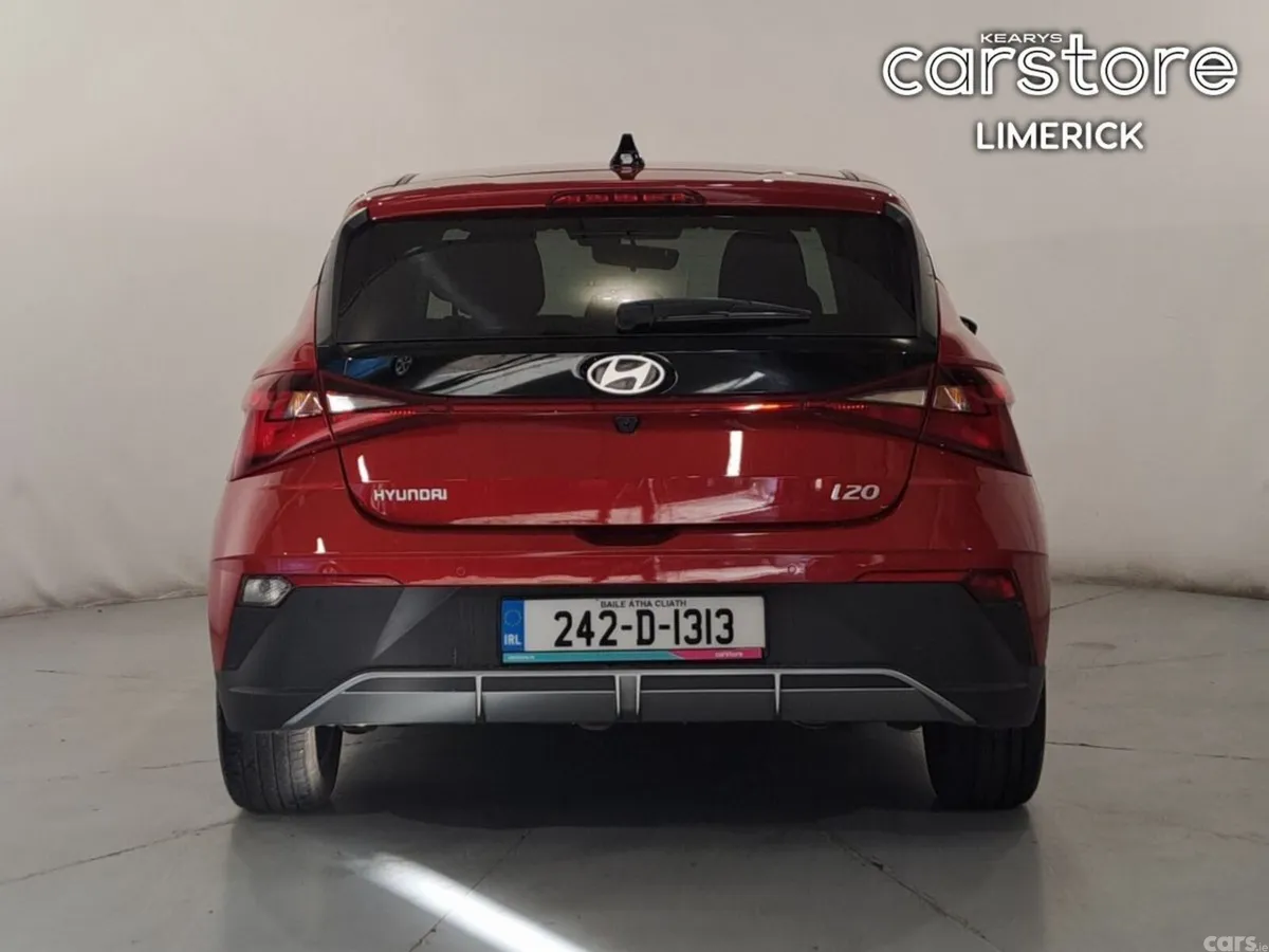 Hyundai i20 Hatchback, Petrol, 2024, Red