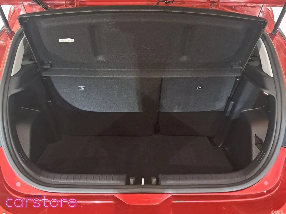 Hyundai i20 Hatchback, Petrol, 2024, Red