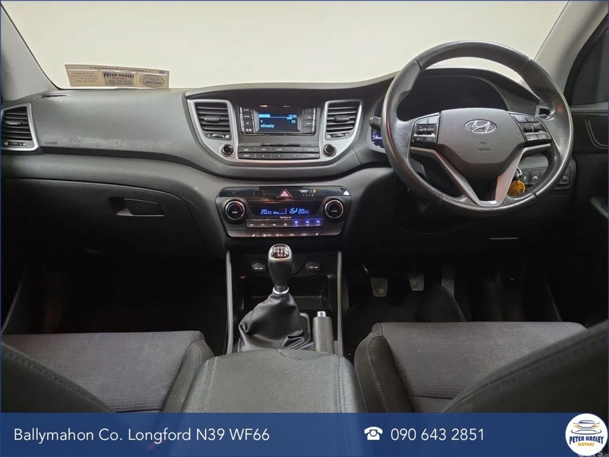 Hyundai Tucson SUV, Diesel, 2017, Gold