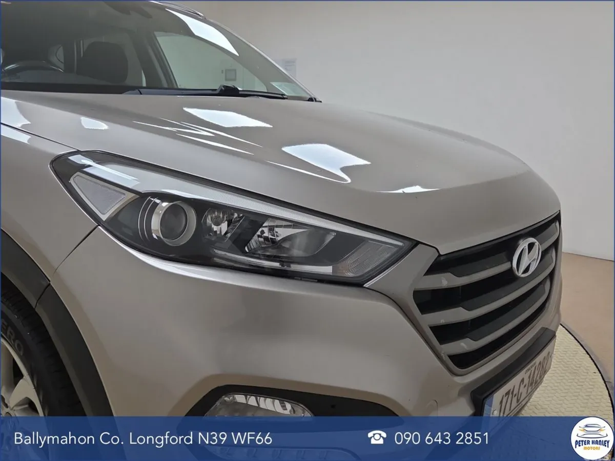 Hyundai Tucson SUV, Diesel, 2017, Gold