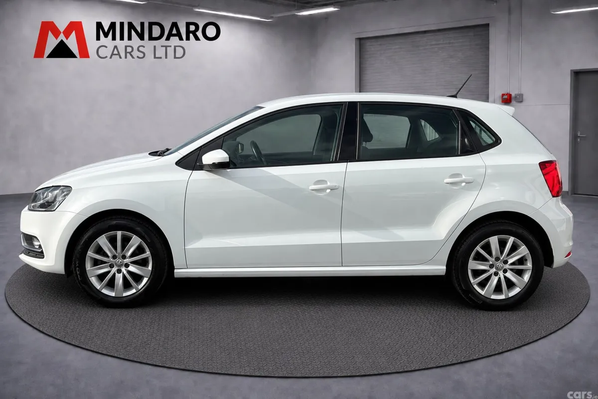 Volkswagen Polo Hatchback, Petrol, 2017, White