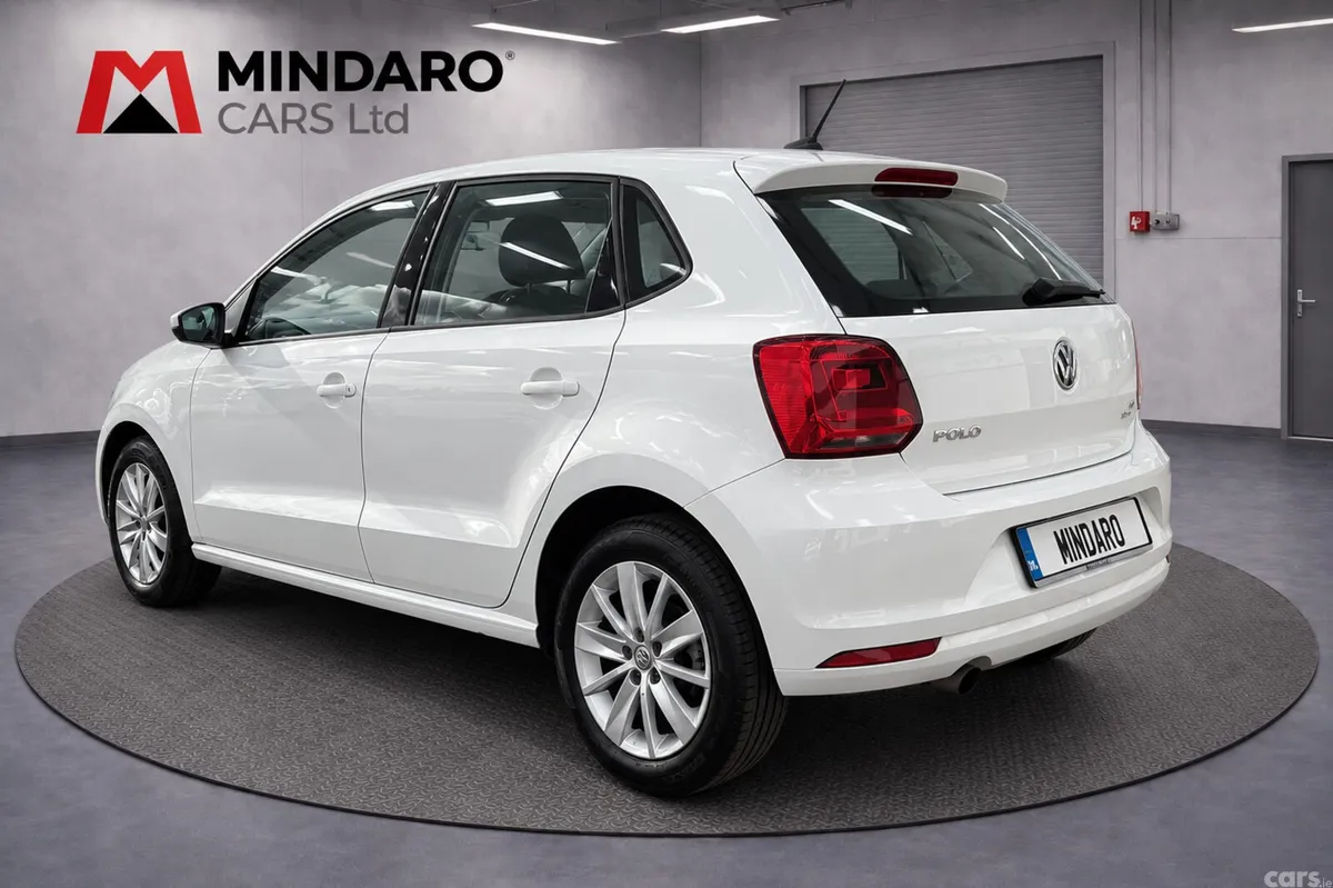 Volkswagen Polo Hatchback, Petrol, 2017, White