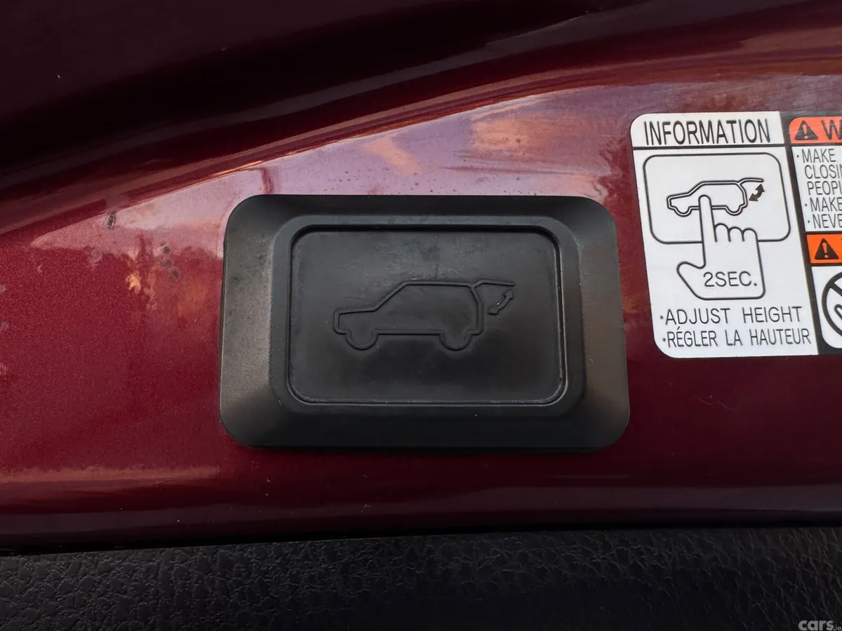 Toyota RAV4 SUV, Petrol Hybrid, 2016, Red