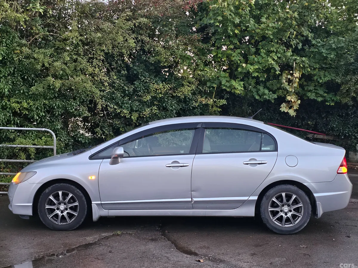 Honda Civic Saloon, Petrol Hybrid, 2010, Silver
