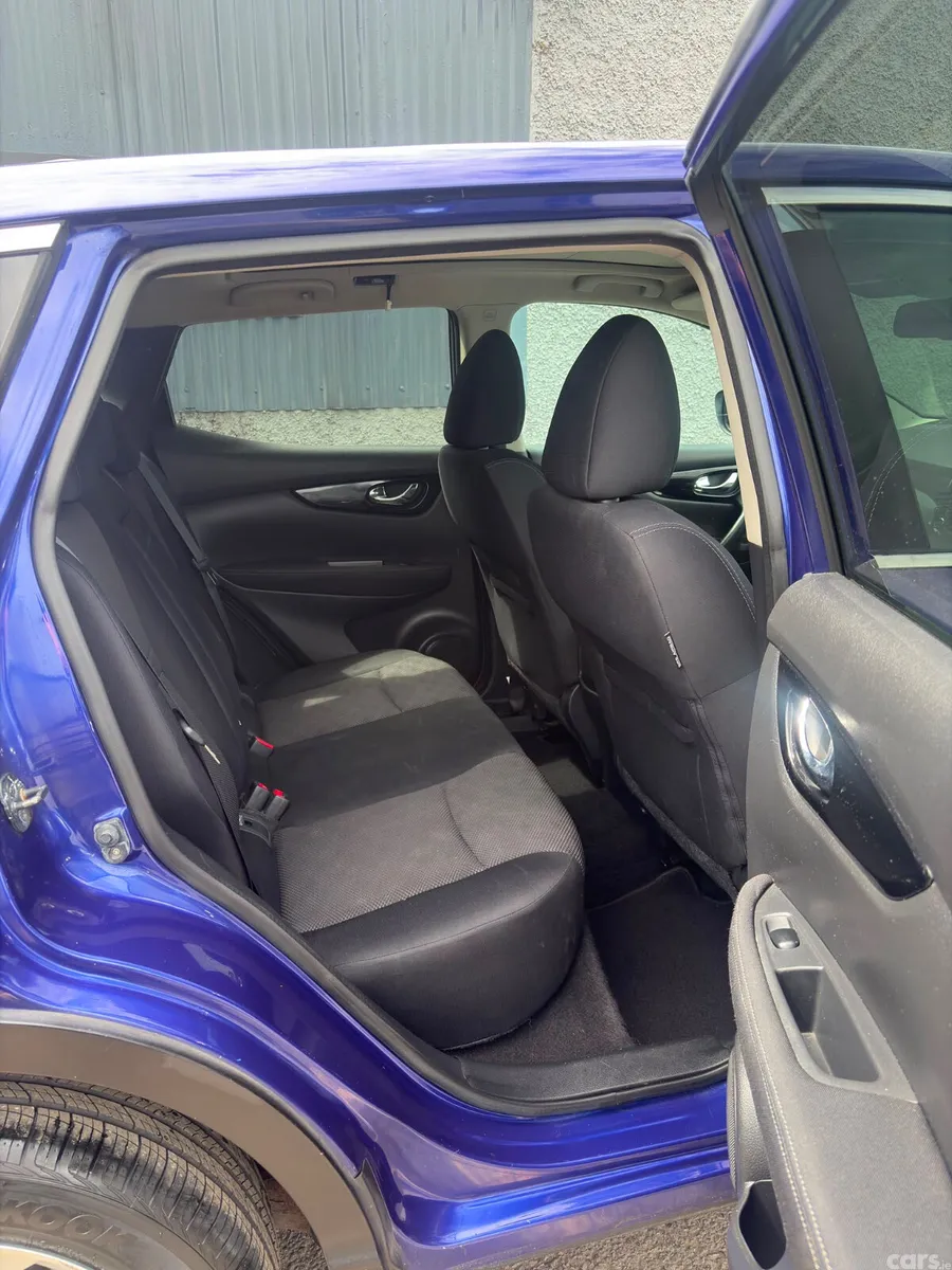Nissan Qashqai Hatchback, Petrol, 2014, Blue