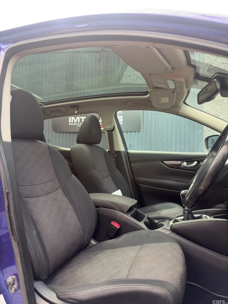 Nissan Qashqai Hatchback, Petrol, 2014, Blue