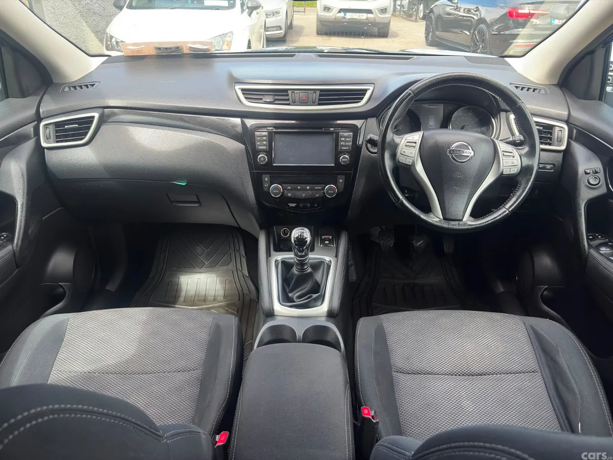 Nissan Qashqai Hatchback, Petrol, 2014, Blue