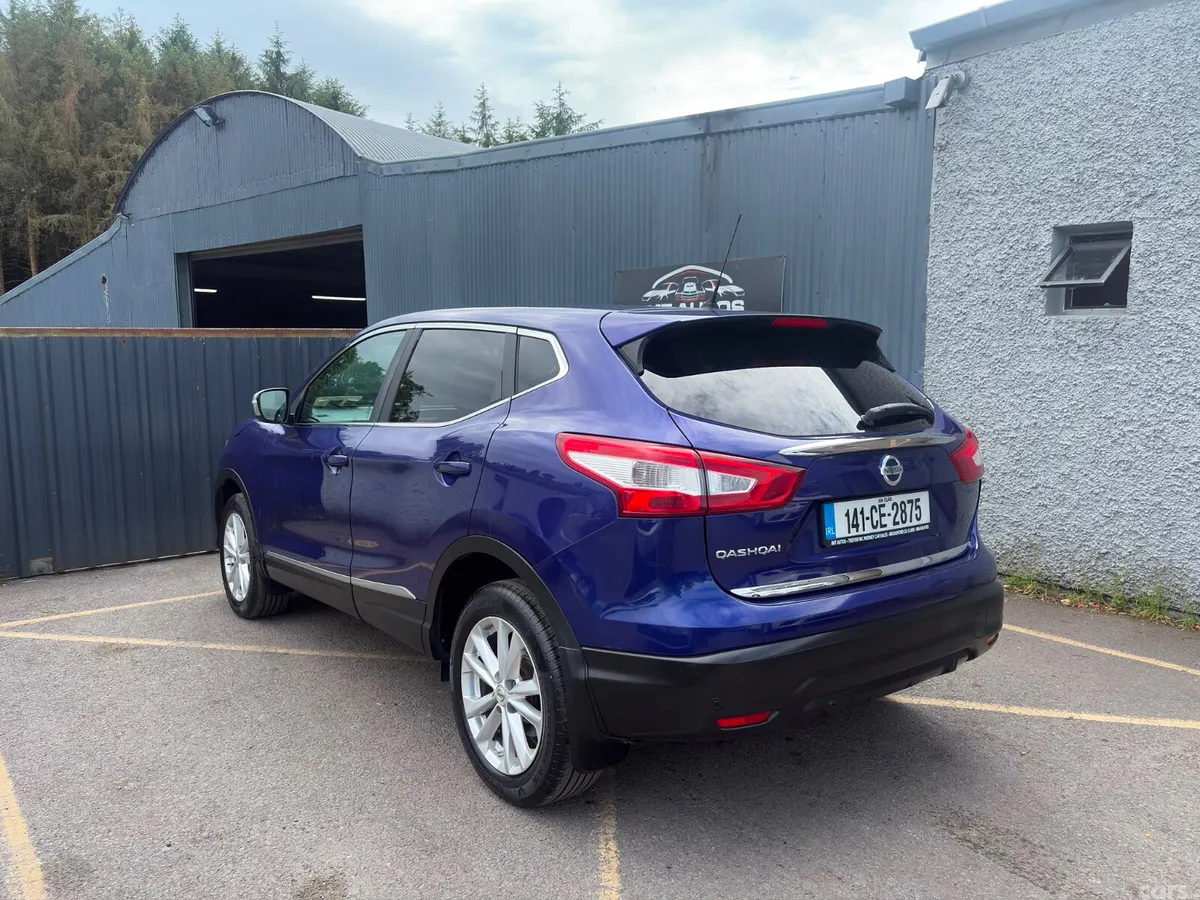 Nissan Qashqai Hatchback, Petrol, 2014, Blue