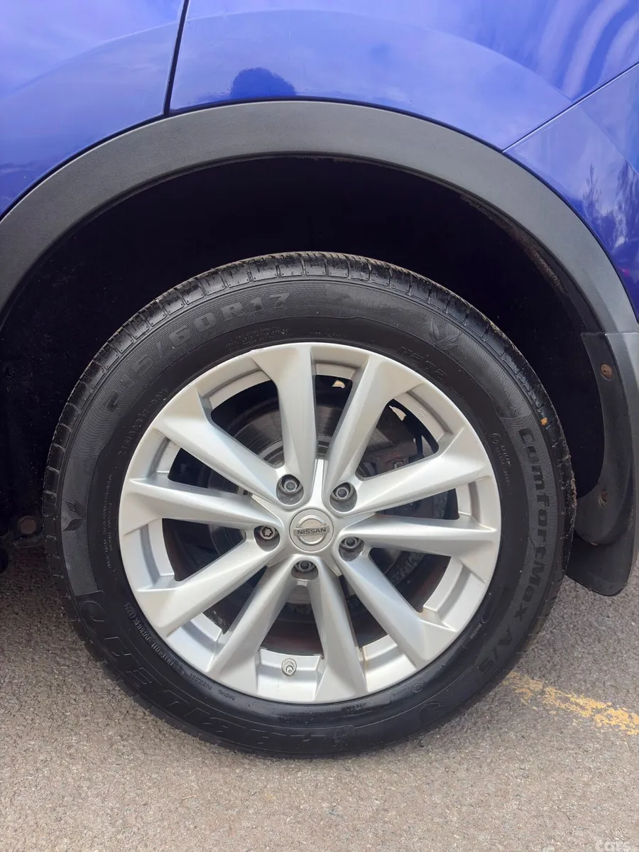 Nissan Qashqai Hatchback, Petrol, 2014, Blue