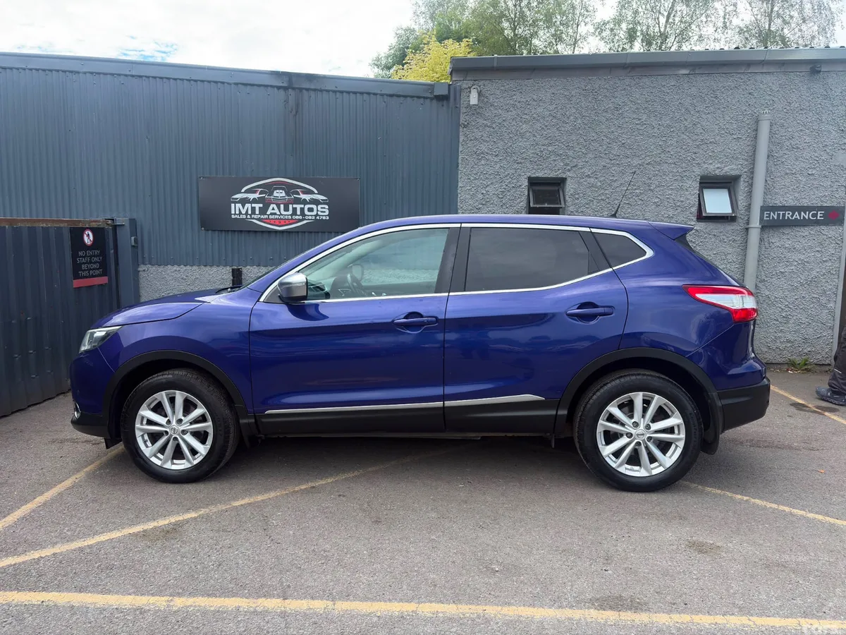 Nissan Qashqai Hatchback, Petrol, 2014, Blue