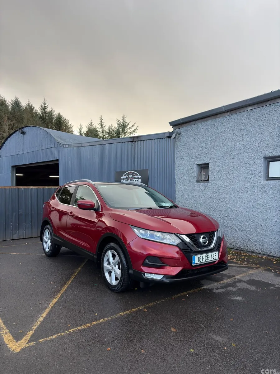 Nissan Qashqai MPV, Diesel, 2018, Red
