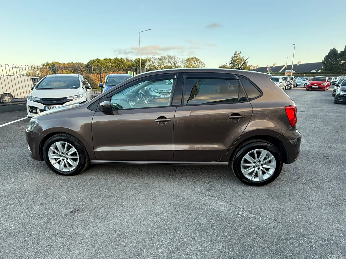 Volkswagen Polo Hatchback, Petrol, 2015, Brown