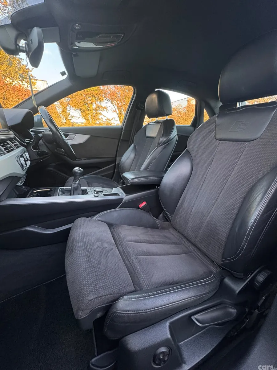 Audi A4 Saloon, Diesel, 2016, Grey