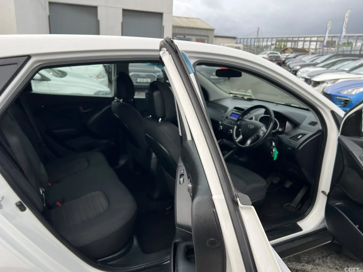 Hyundai ix35 SUV, Diesel, 2014, White