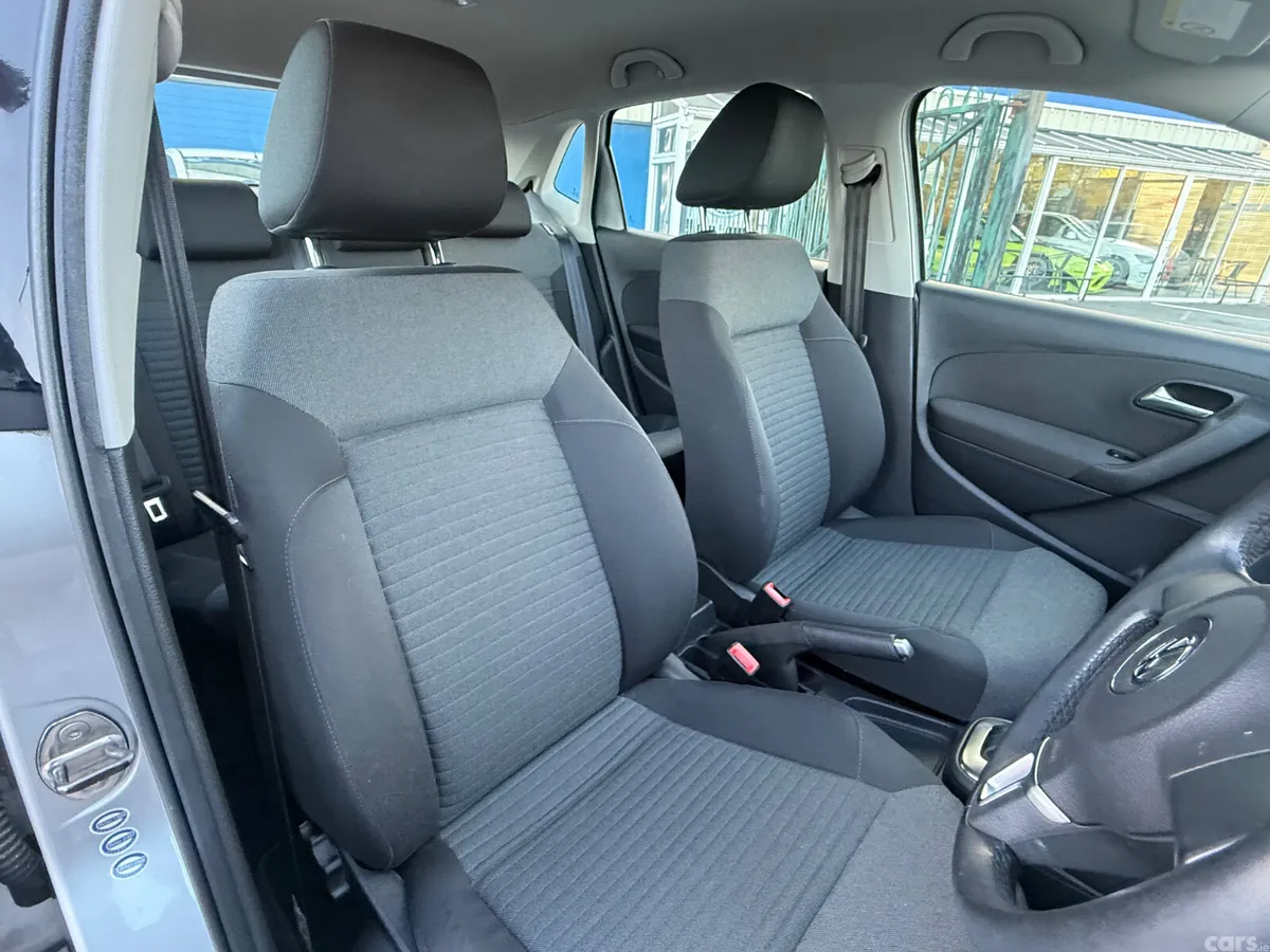 Volkswagen Polo Hatchback, Petrol, 2013, Silver