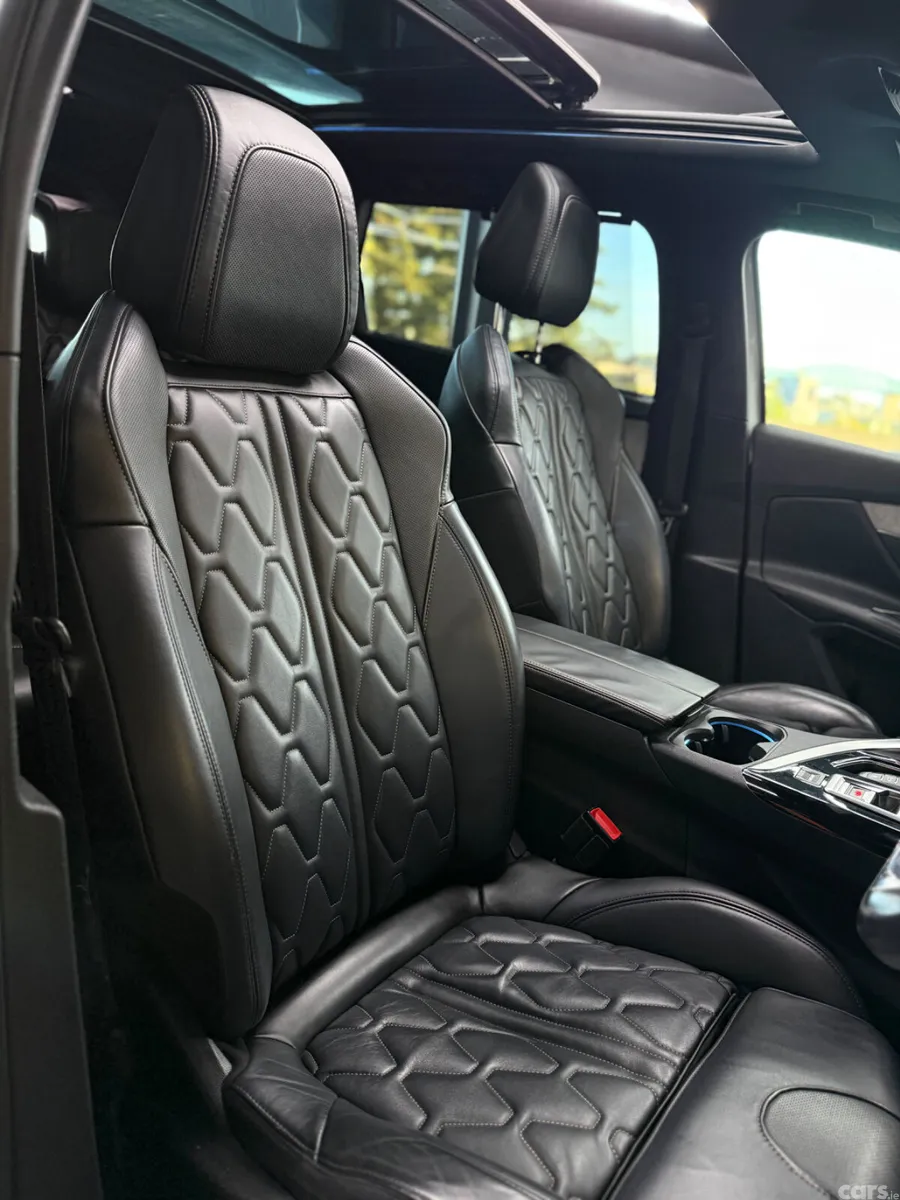 Peugeot 5008 MPV, Diesel, 2018, White