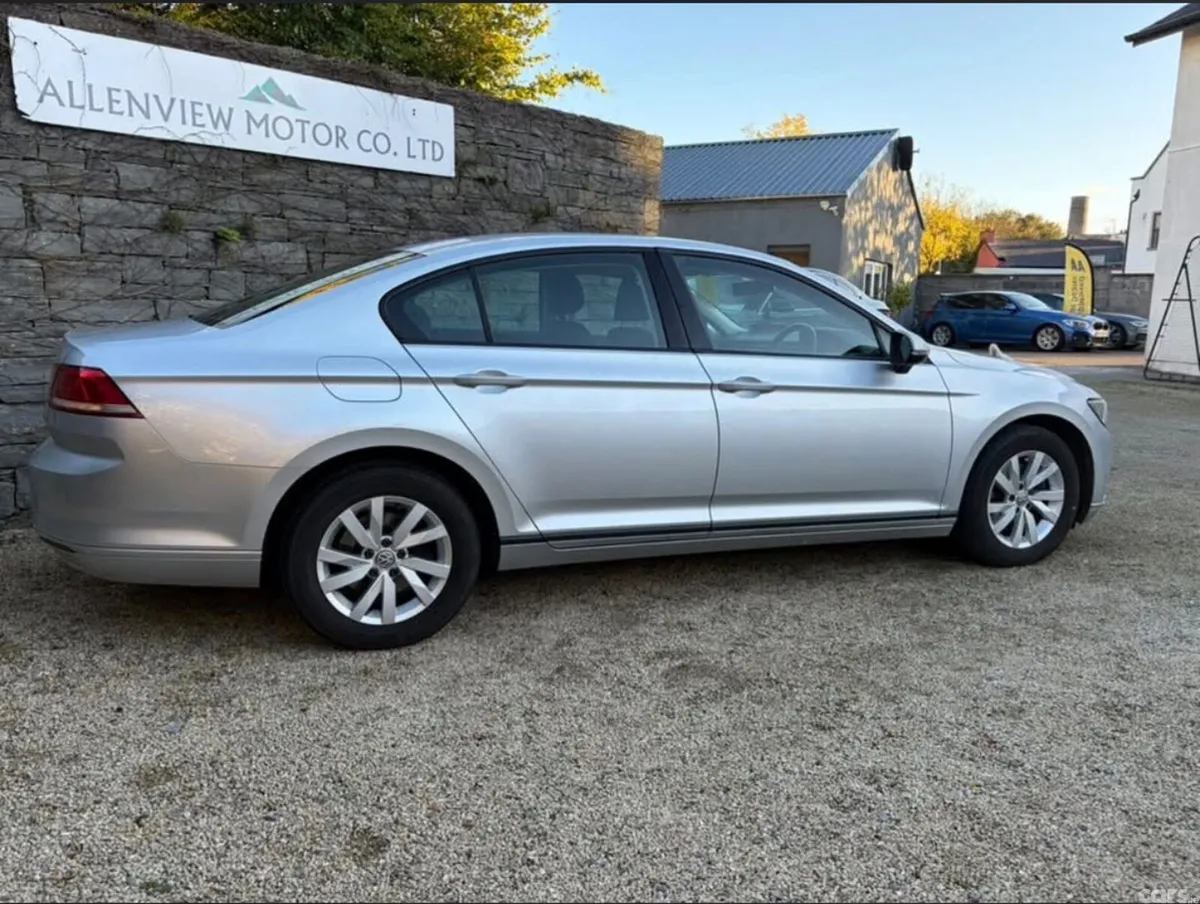Volkswagen Passat Saloon, Diesel, 2017, Grey