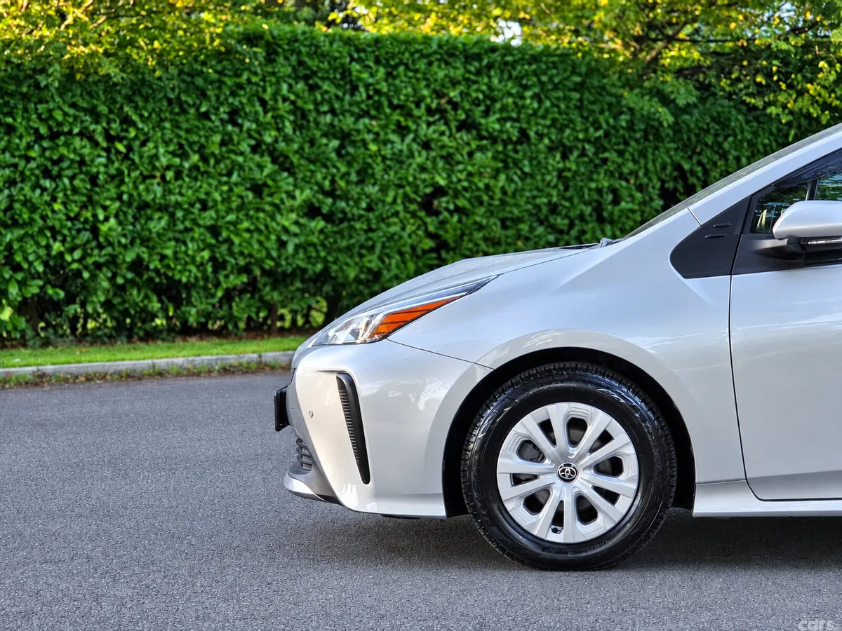 Toyota Prius Saloon, Petrol Hybrid, 2021, Silver