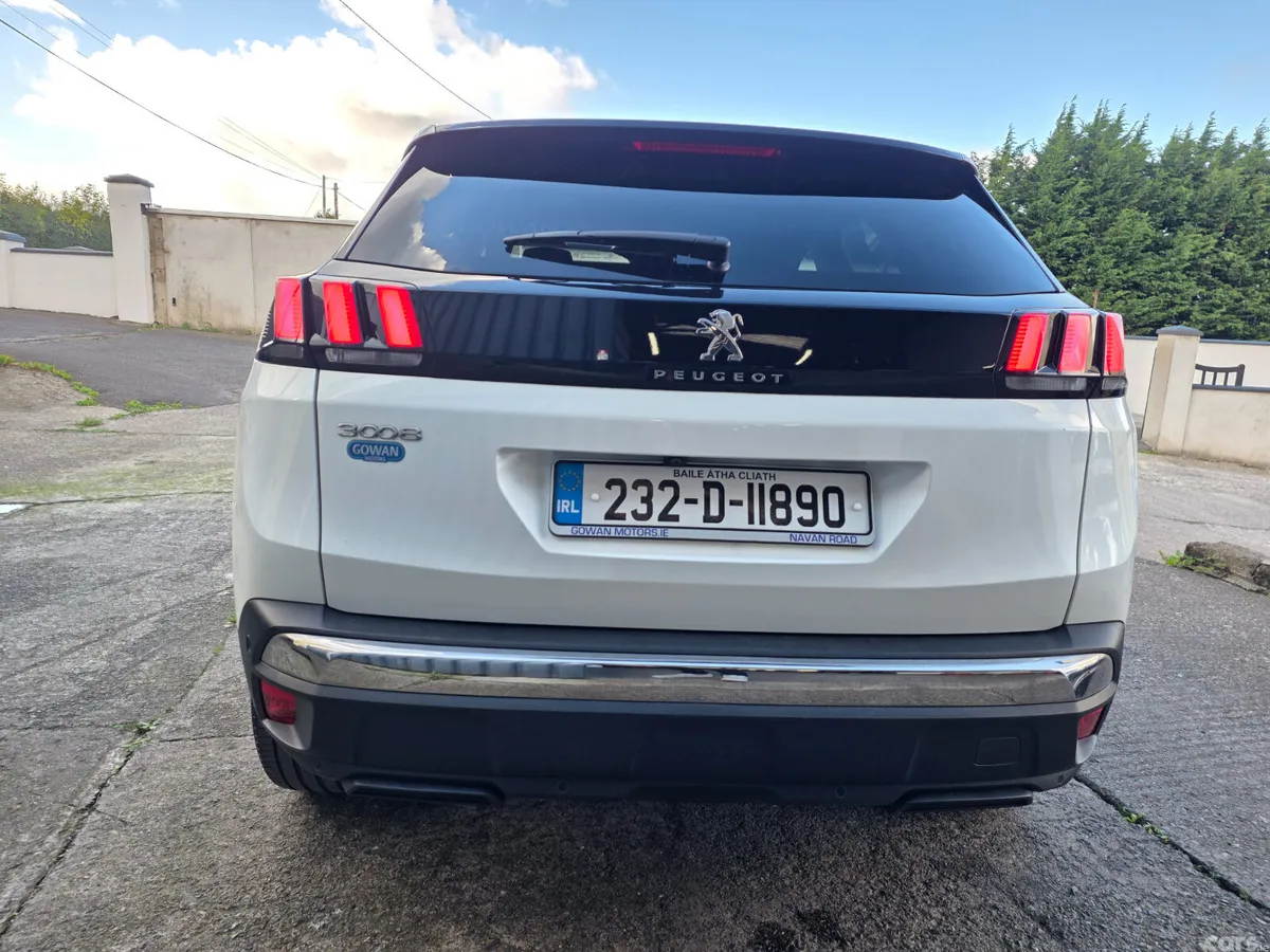 Peugeot 3008 MPV, Diesel, 2023, White