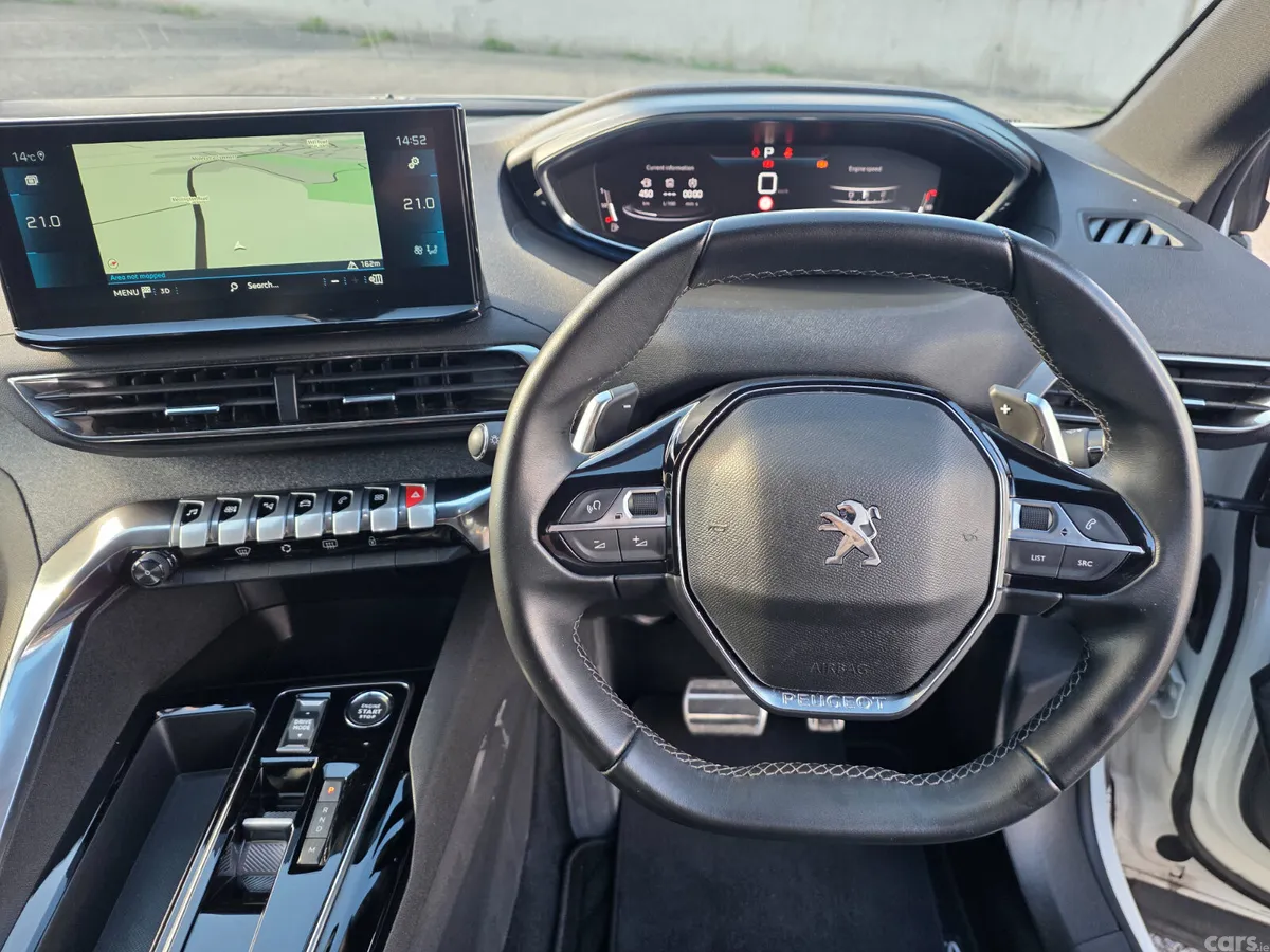 Peugeot 3008 MPV, Diesel, 2023, White