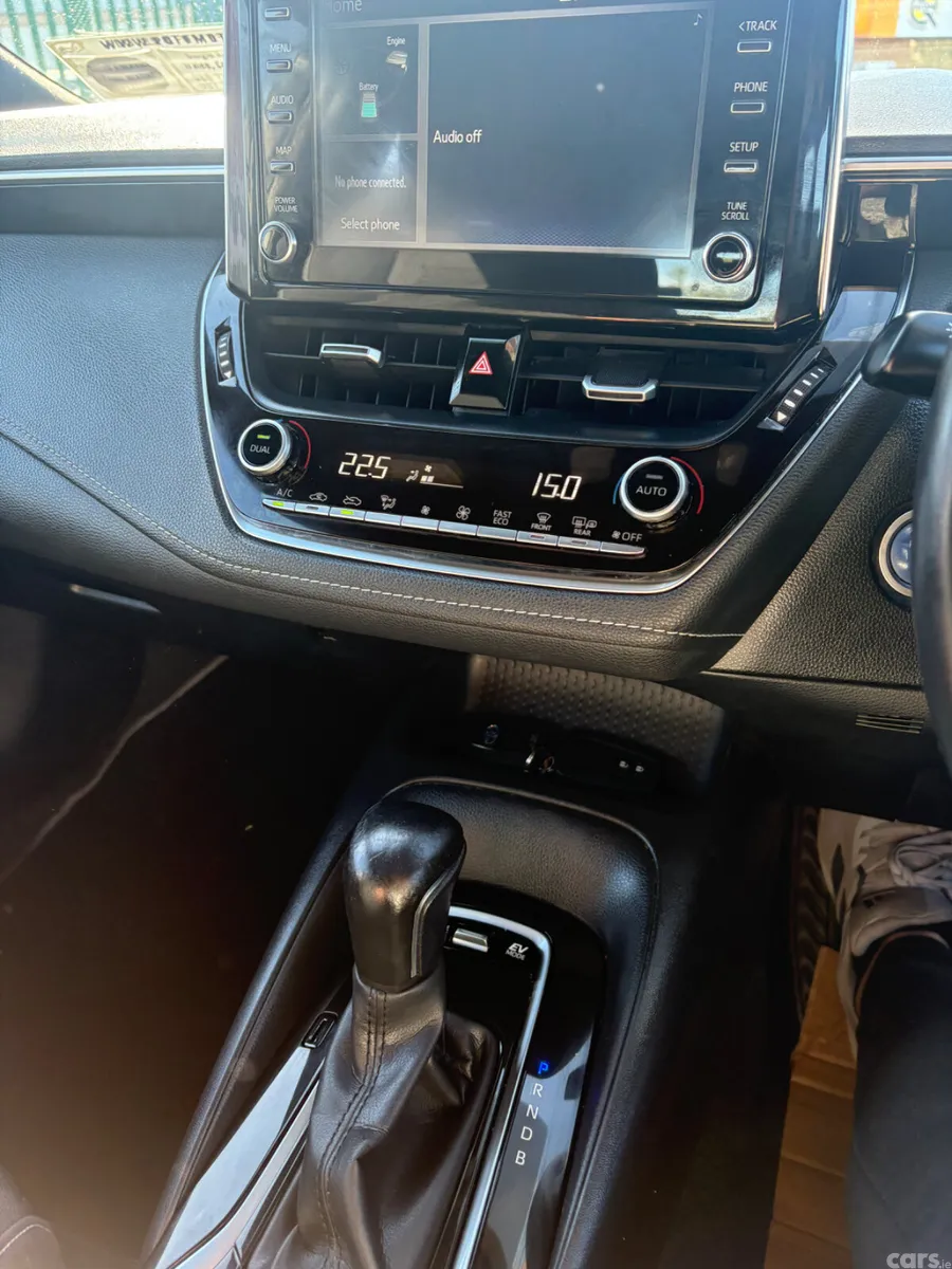 Toyota Corolla Hatchback, Petrol Hybrid, 2020, Red