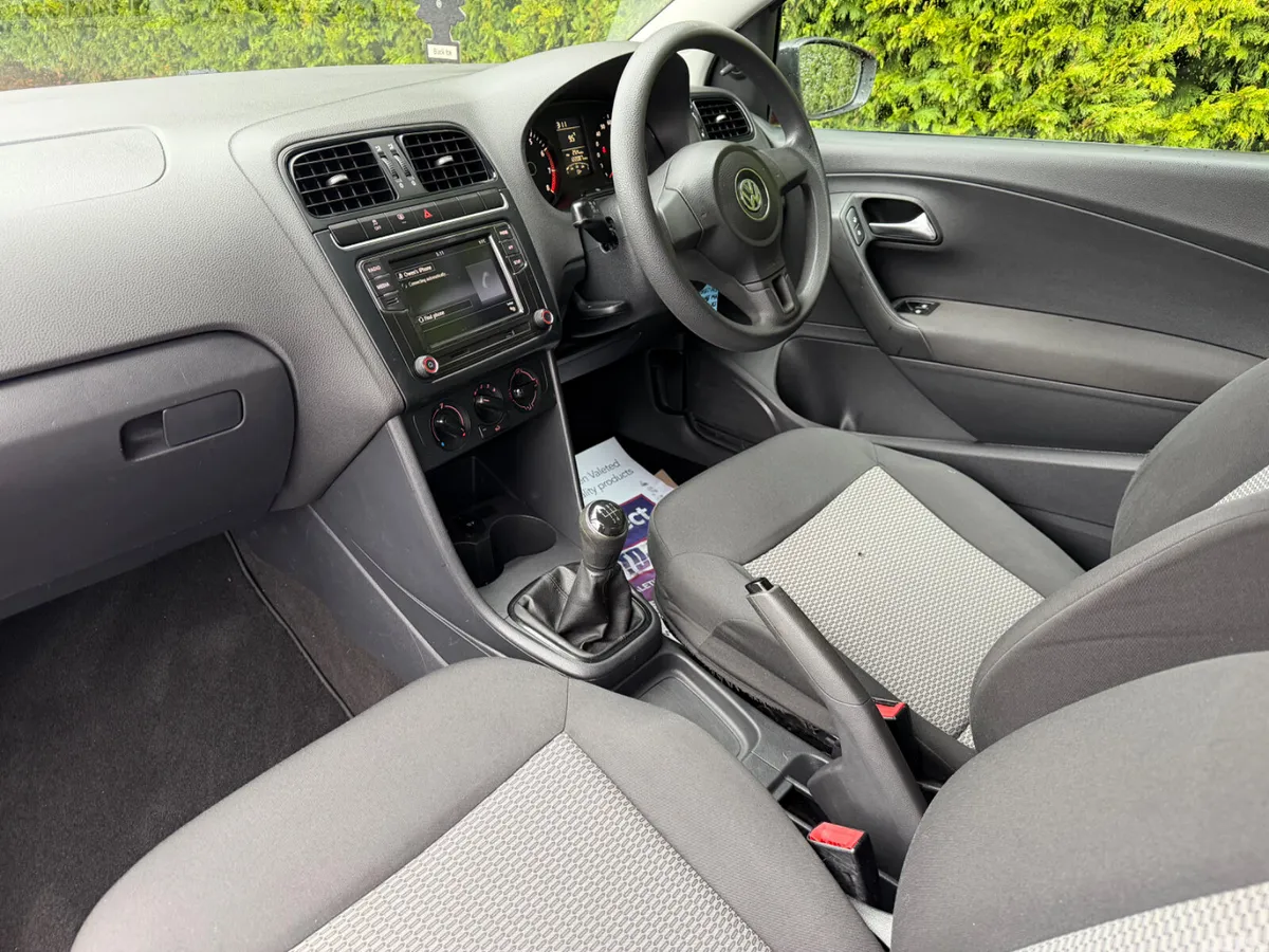 Volkswagen Polo Hatchback, Petrol, 2013, Red