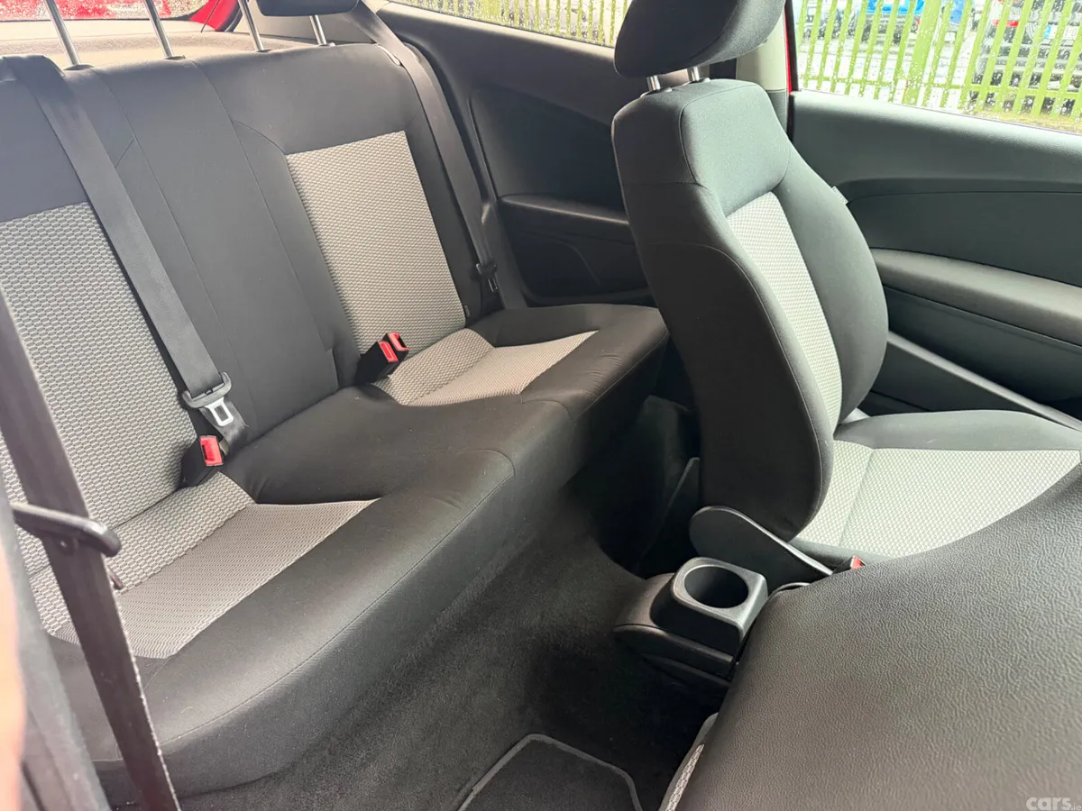 Volkswagen Polo Hatchback, Petrol, 2013, Red