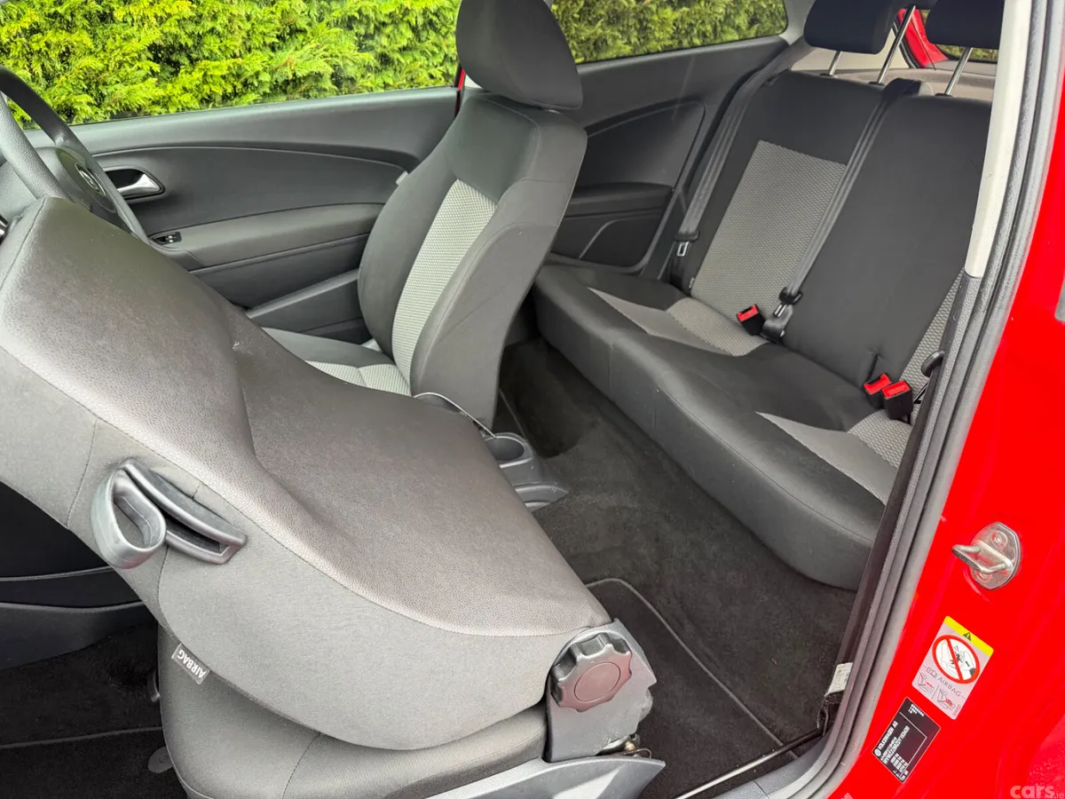 Volkswagen Polo Hatchback, Petrol, 2013, Red
