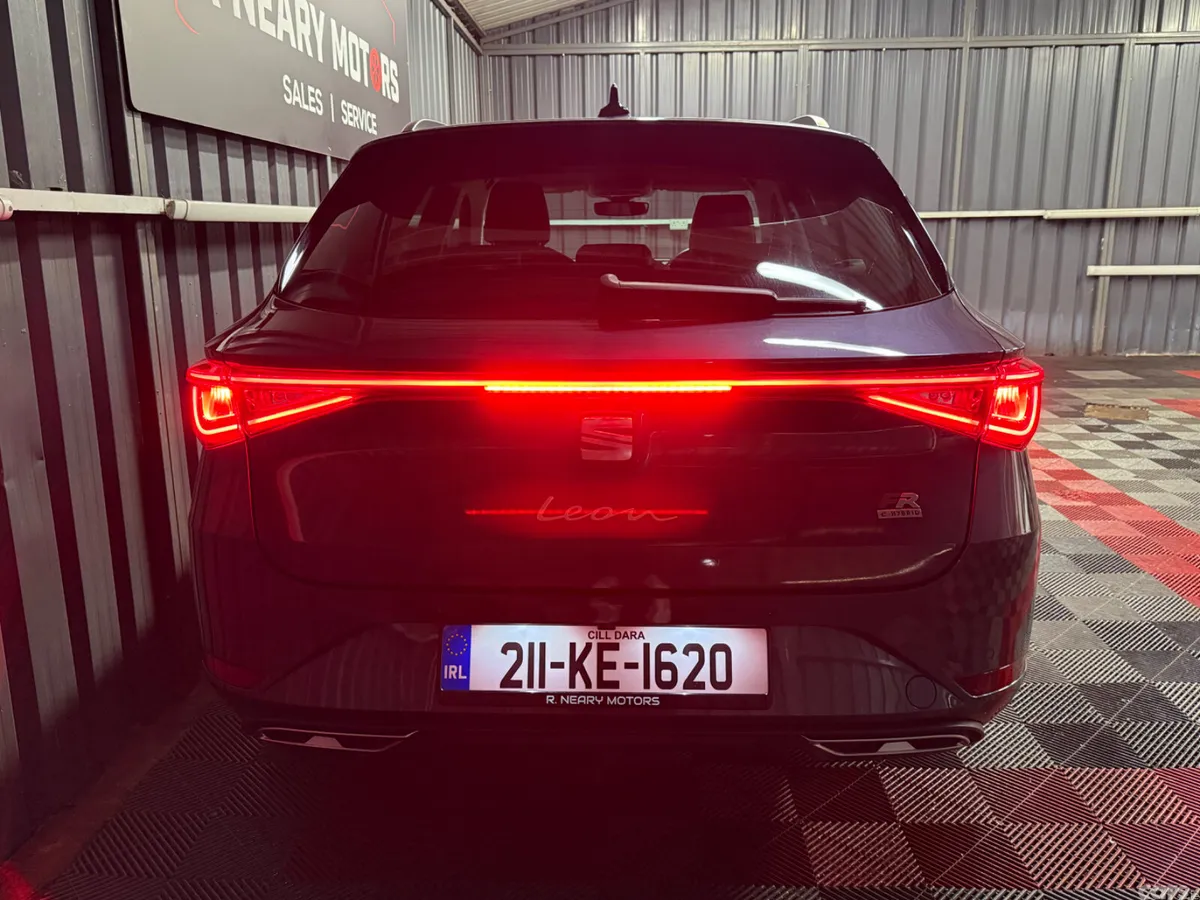 SEAT Leon Estate, Petrol Plug-in Hybrid, 2021, Grey