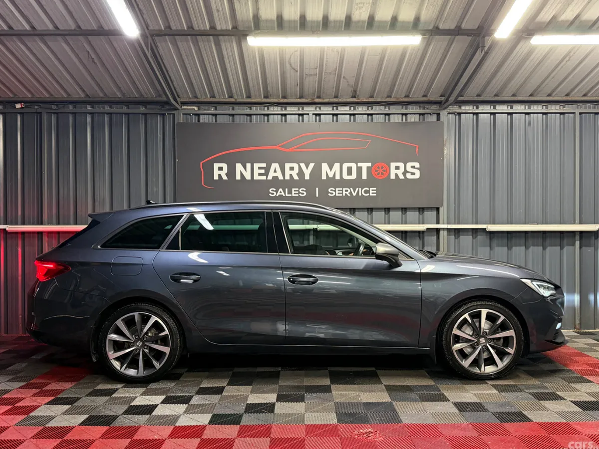SEAT Leon Estate, Petrol Plug-in Hybrid, 2021, Grey