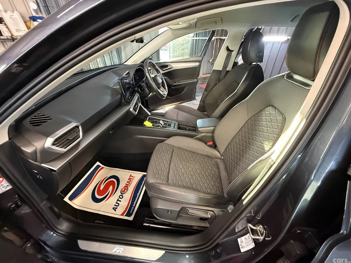 SEAT Leon Estate, Petrol Plug-in Hybrid, 2021, Grey