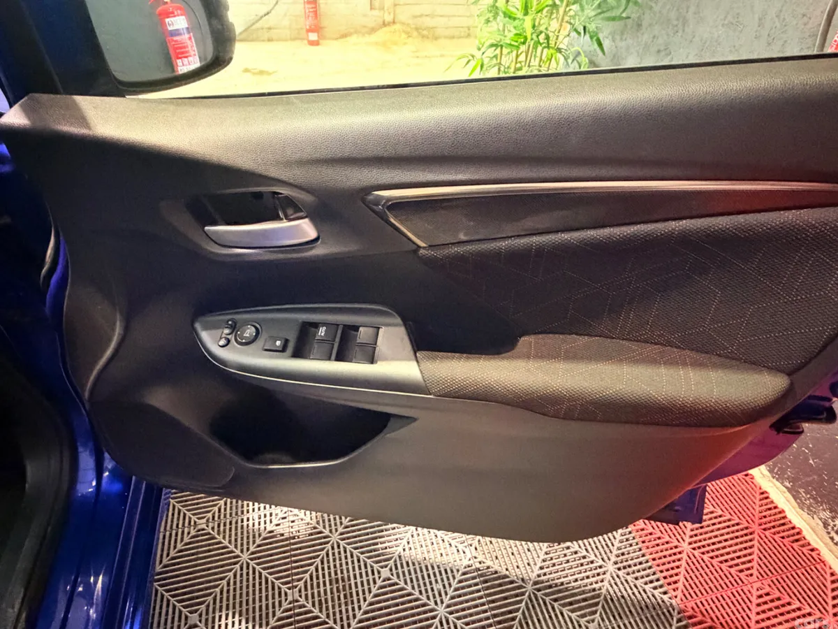 Honda Fit Hatchback, Petrol Hybrid, 2014, Blue