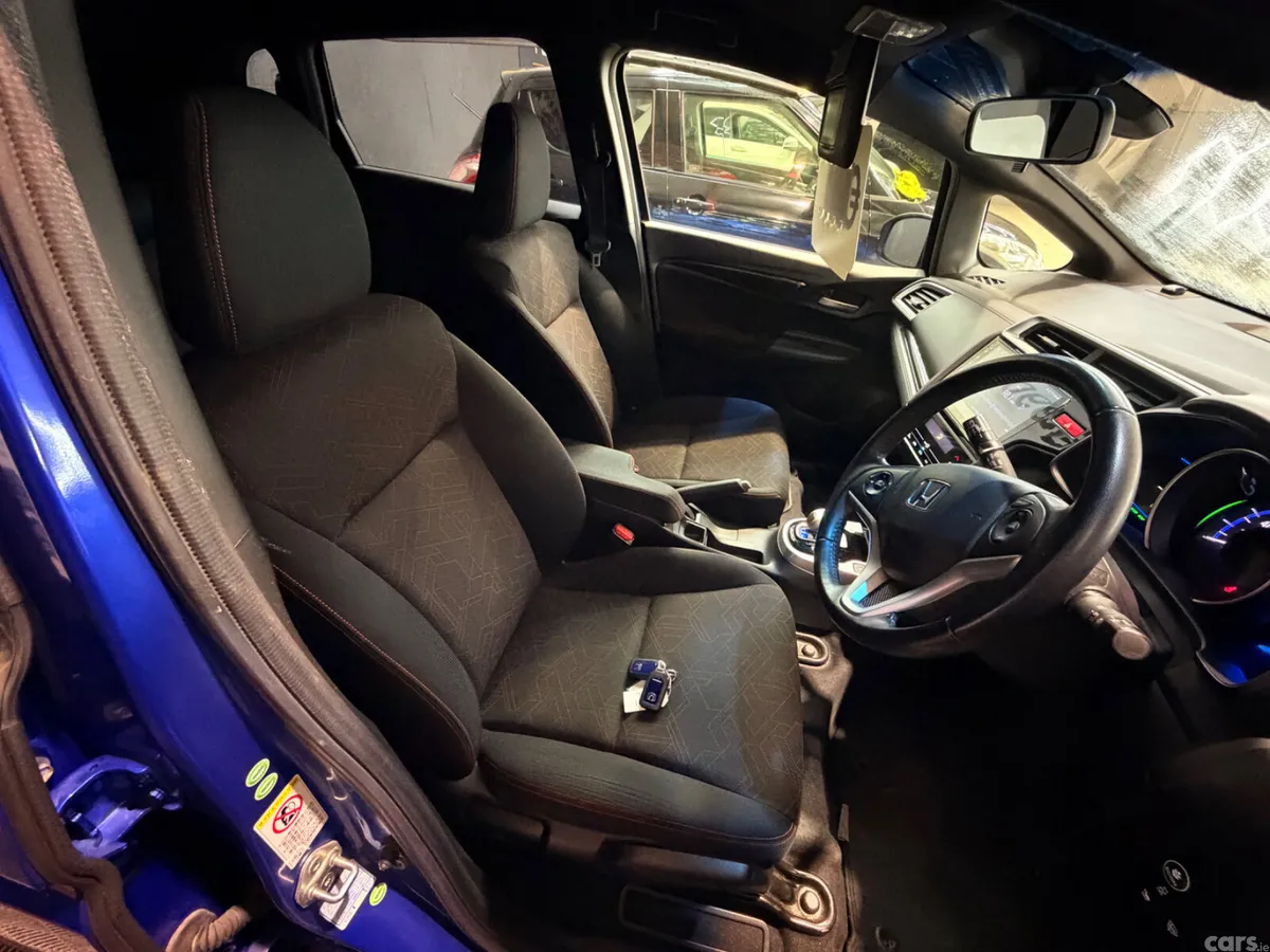 Honda Fit Hatchback, Petrol Hybrid, 2014, Blue