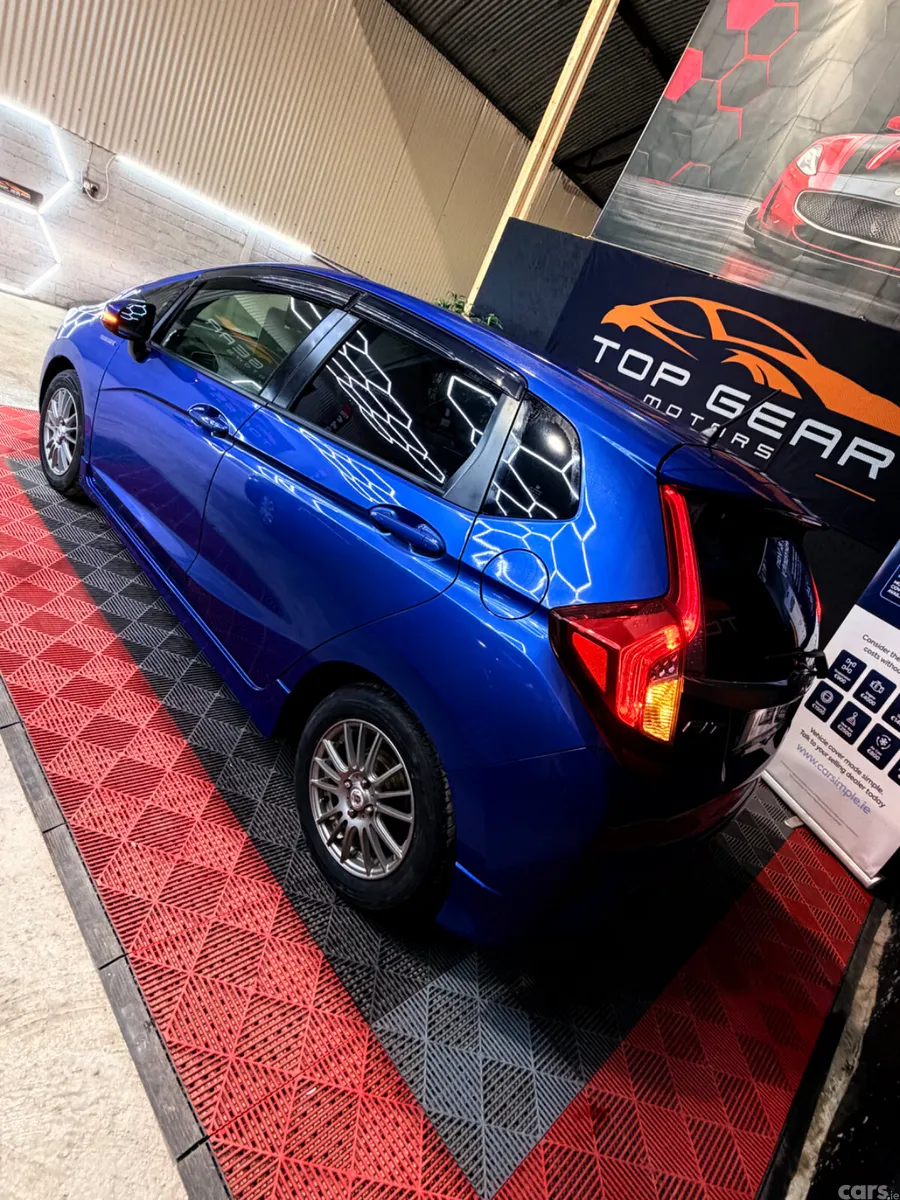 Honda Fit Hatchback, Petrol Hybrid, 2014, Blue