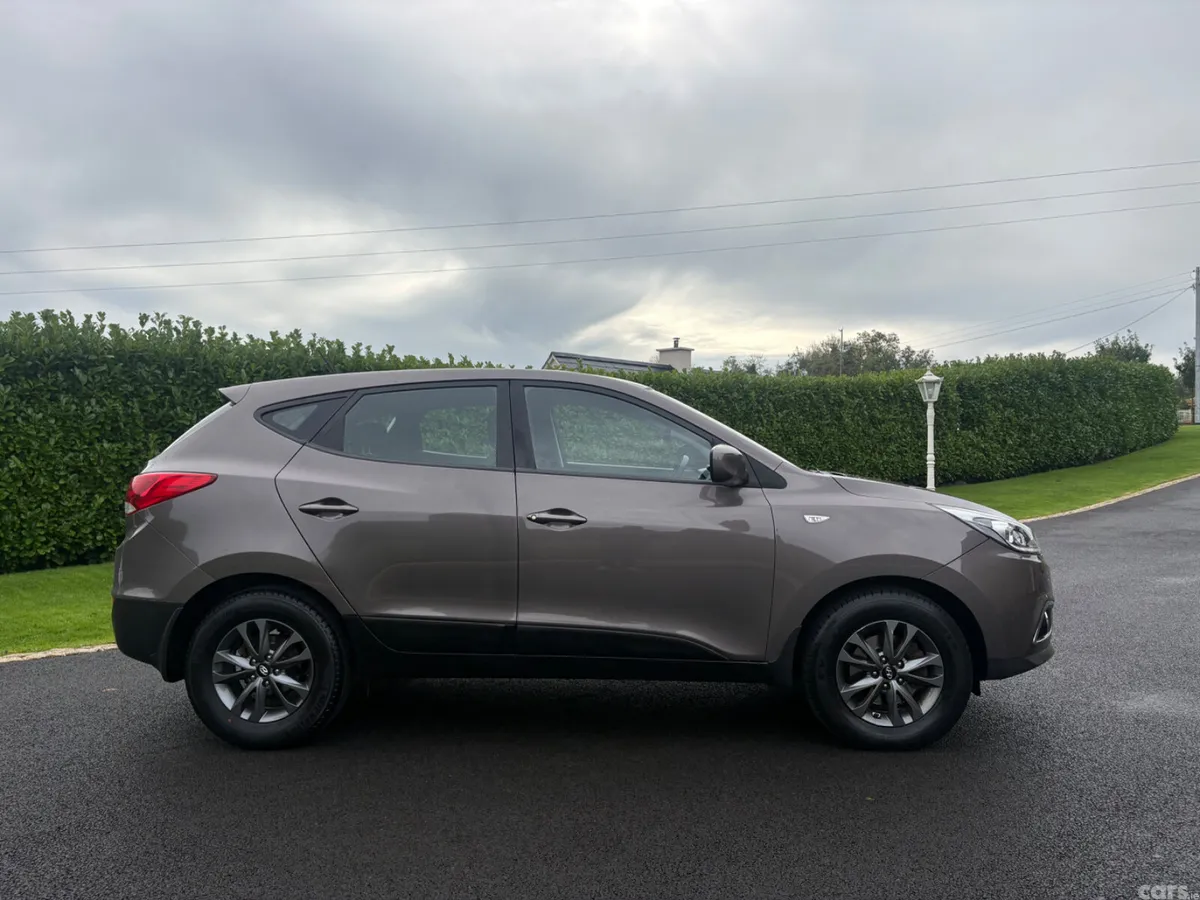 Hyundai ix35 SUV, Diesel, 2015, Brown