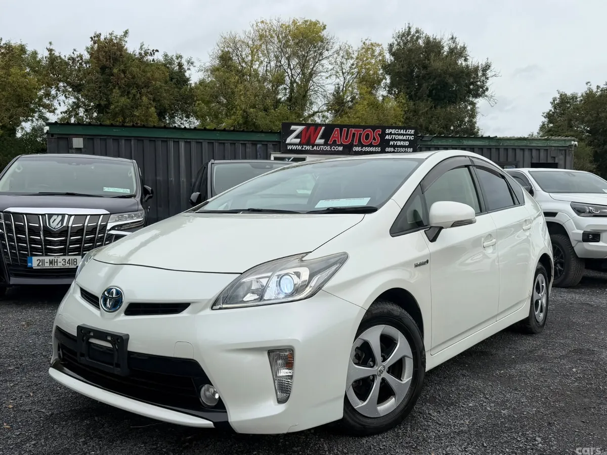 Toyota Prius Hatchback, Petrol Hybrid, 2014, White