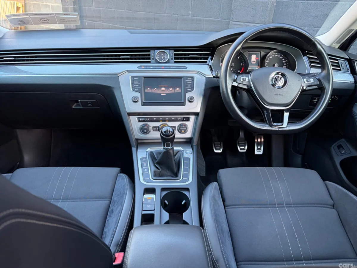 Volkswagen Passat Estate, Diesel, 2016, Grey