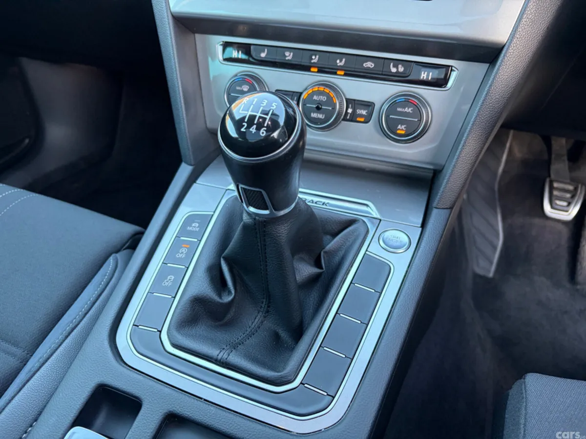 Volkswagen Passat Estate, Diesel, 2016, Grey