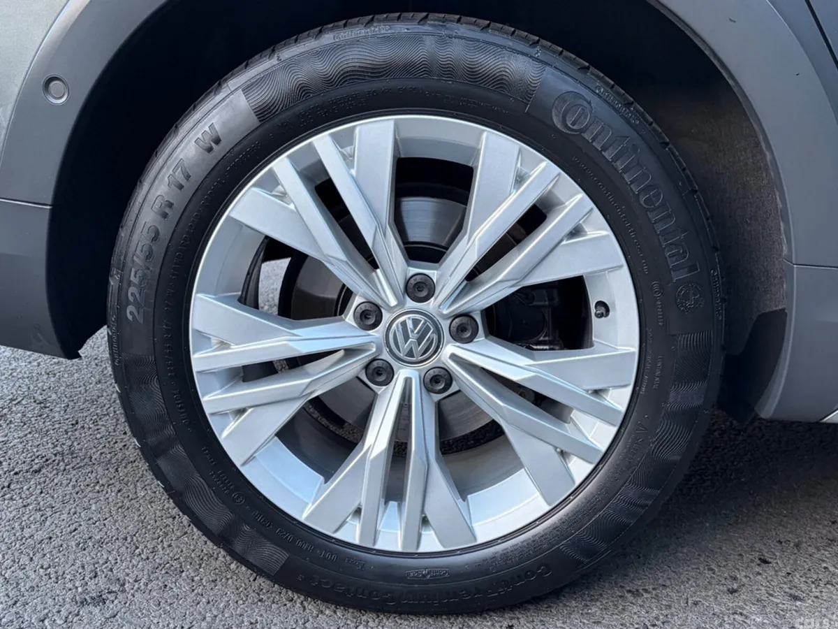 Volkswagen Passat Estate, Diesel, 2016, Grey