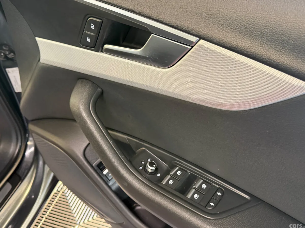 Audi A4 Saloon, Diesel, 2017, Grey