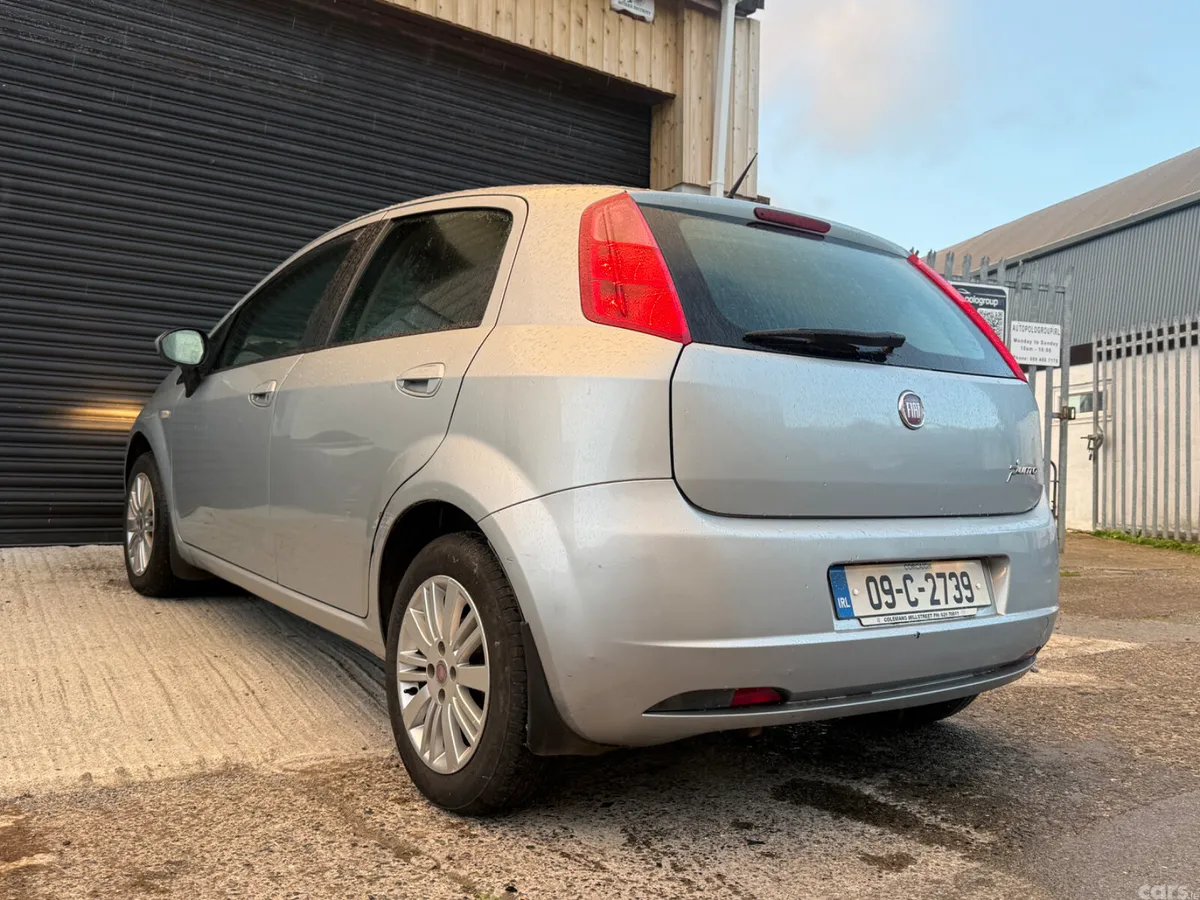Fiat Punto Hatchback, Petrol, 2009, Grey