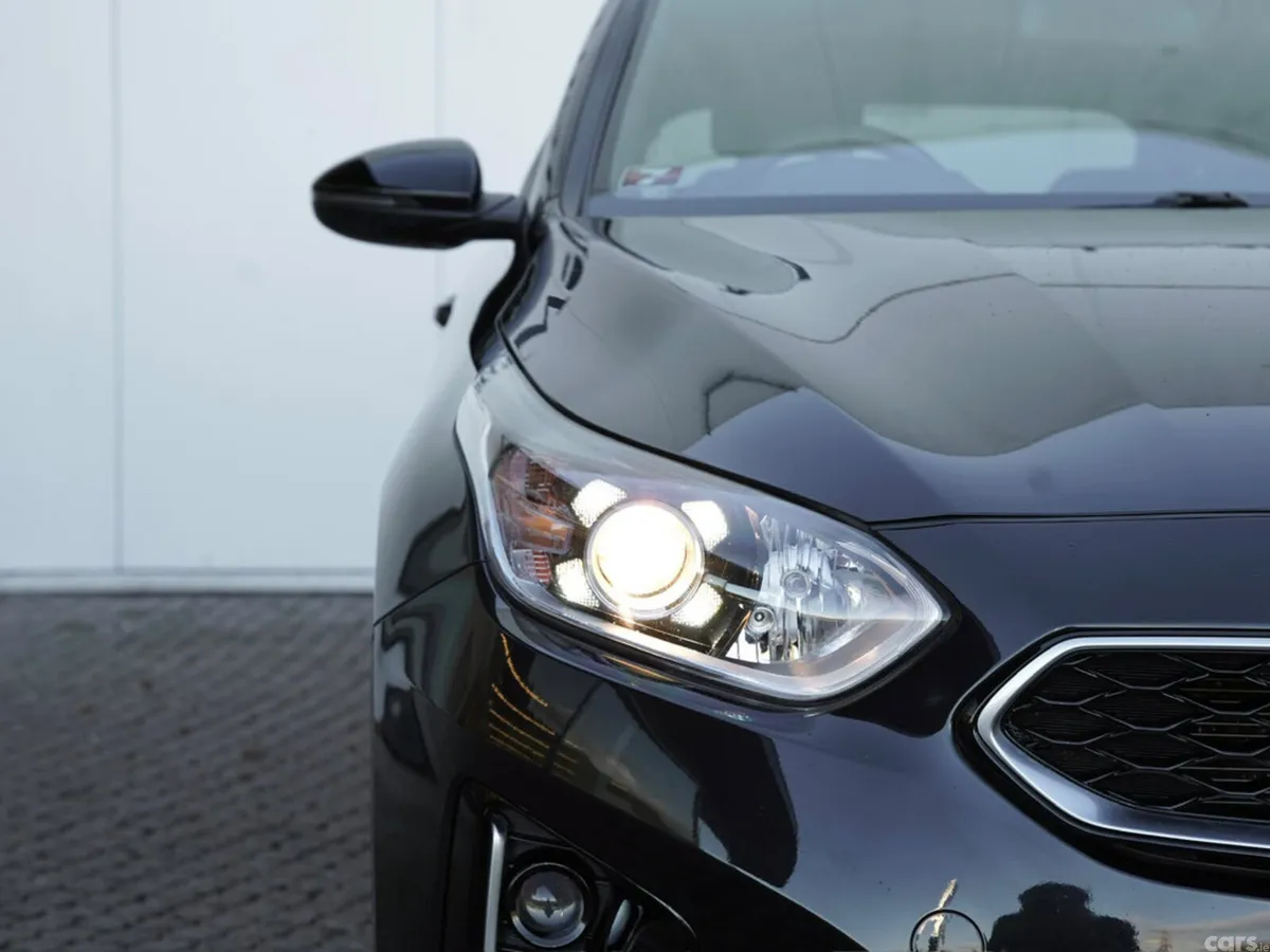 Kia Ceed Hatchback, Petrol, 2020, Black
