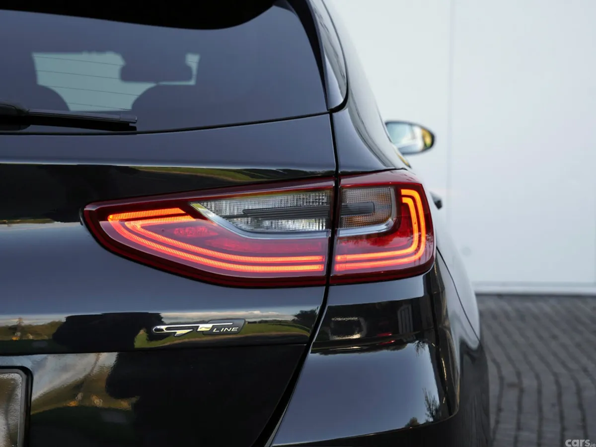 Kia Ceed Hatchback, Petrol, 2020, Black