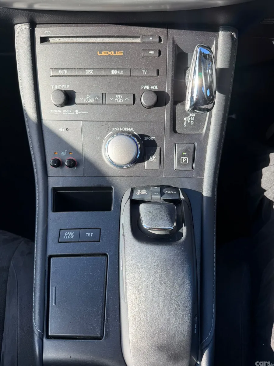 Lexus CT Hatchback, Petrol Hybrid, 2011, White