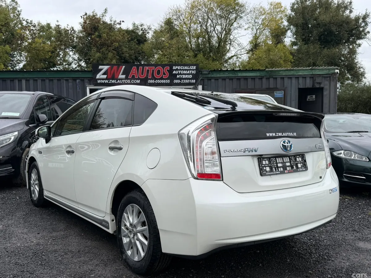 Toyota Prius Hatchback, Petrol Plug-in Hybrid, 2013, White