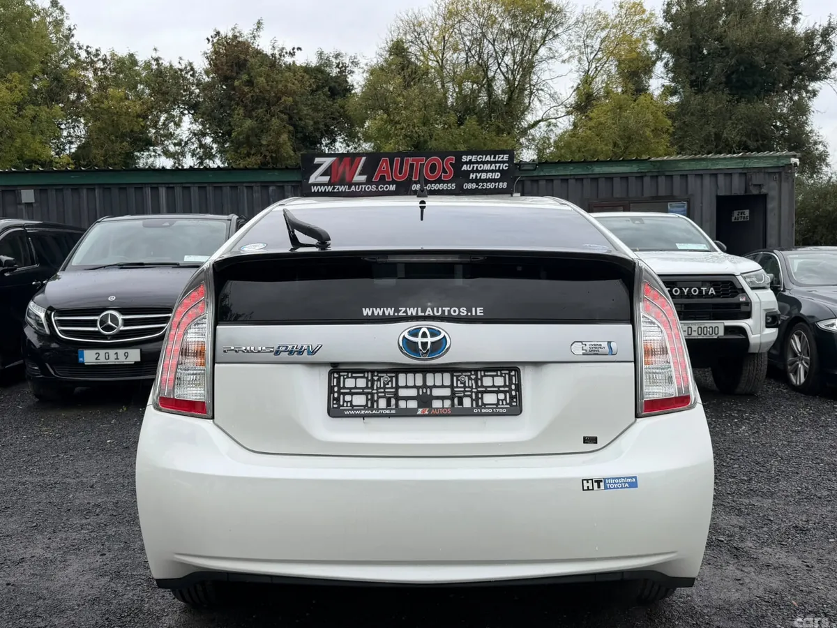 Toyota Prius Hatchback, Petrol Plug-in Hybrid, 2013, White