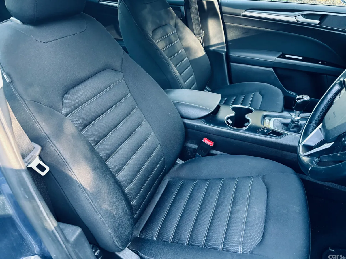Ford Mondeo Hatchback, Diesel, 2019, Blue
