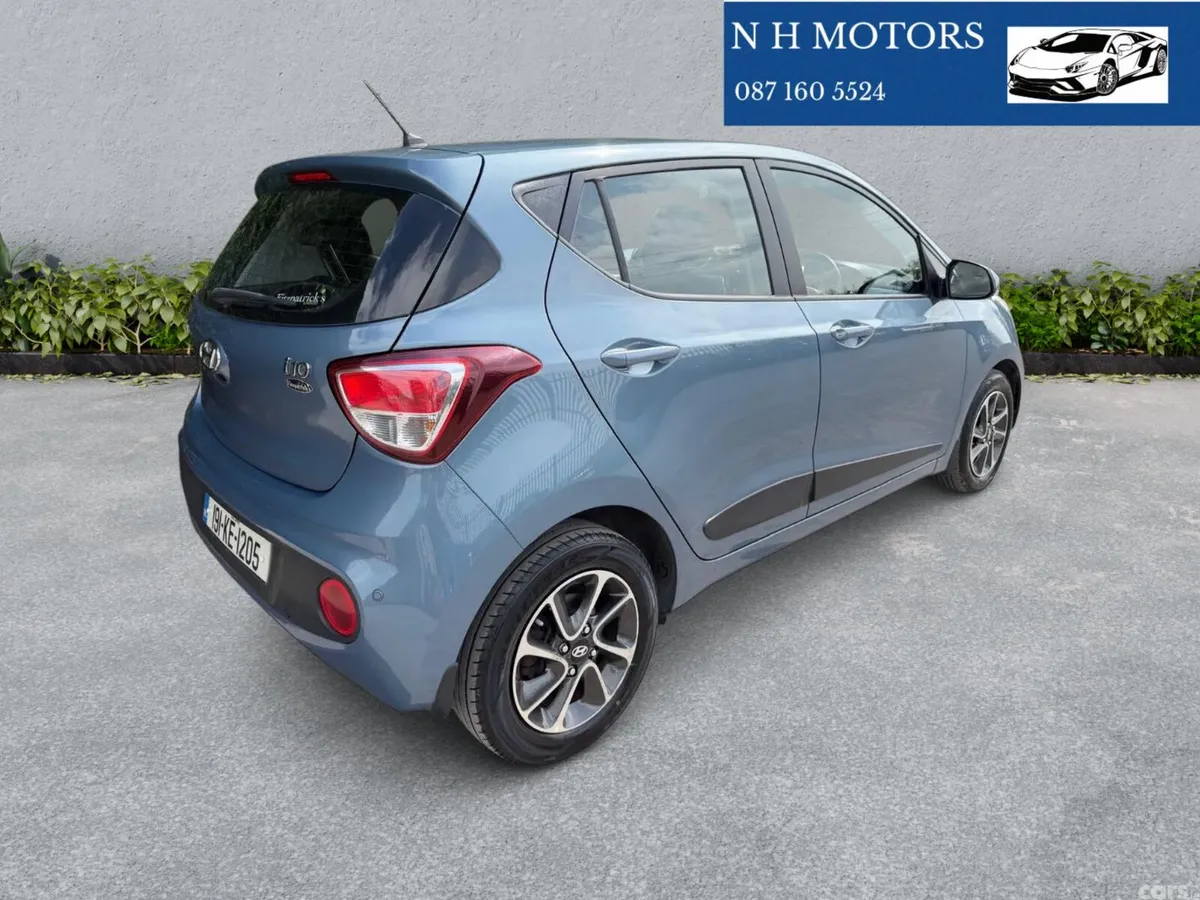 Hyundai i10 Hatchback, Petrol, 2019, Blue