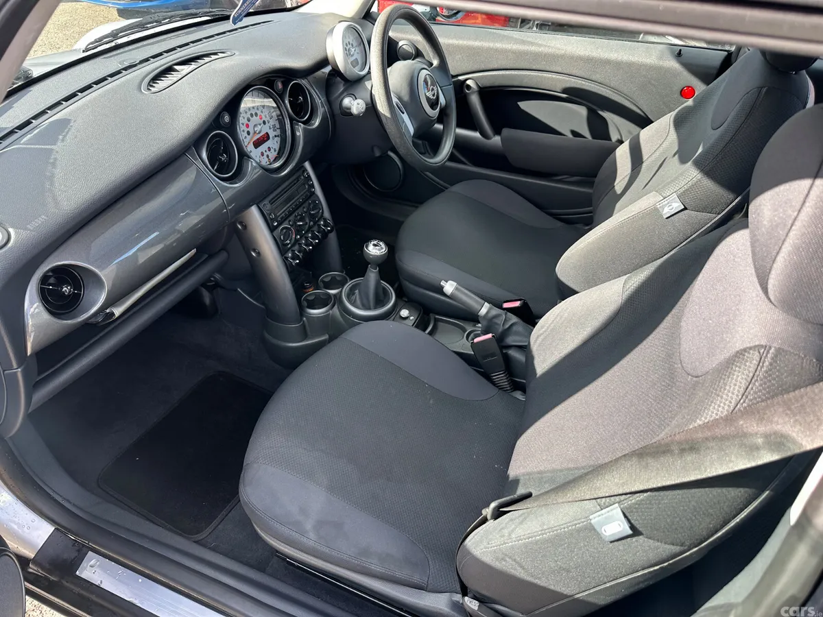 Mini Cooper Hatchback, Petrol, 2005, Silver